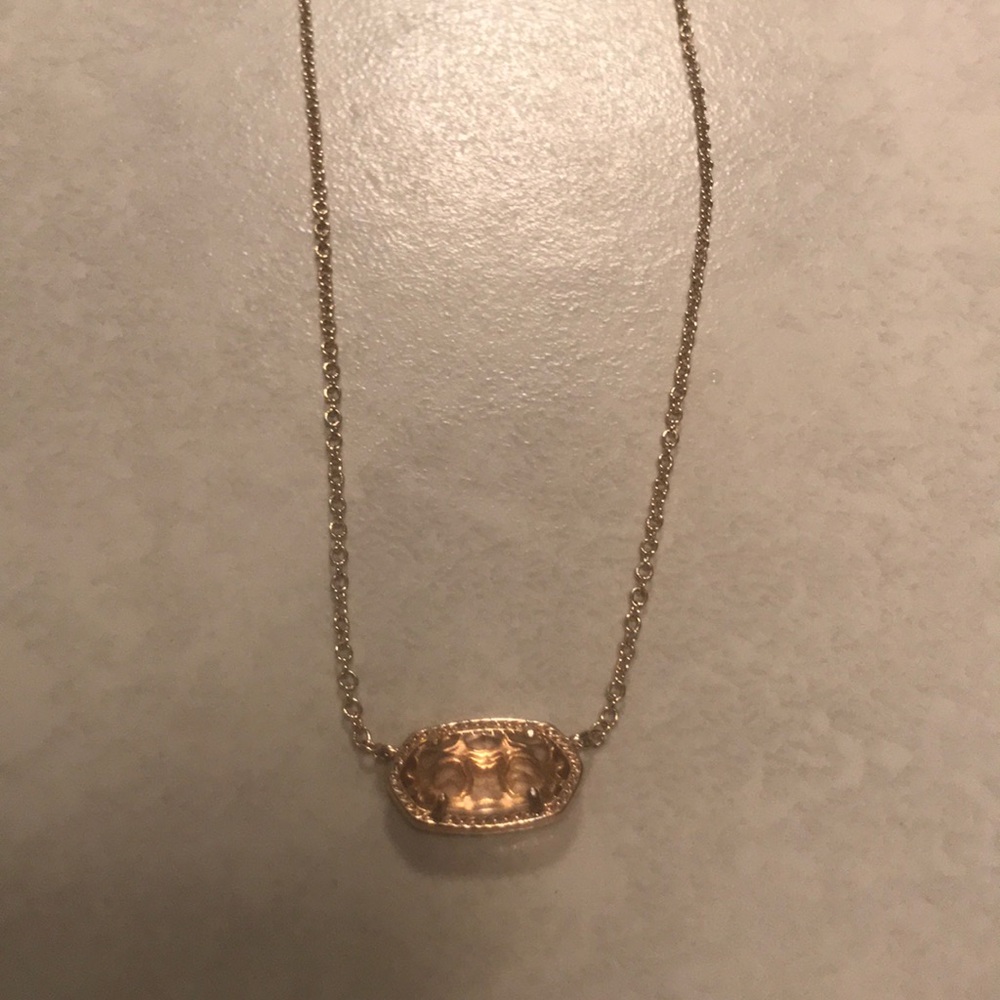 Rose gold Kendra Scott necklace